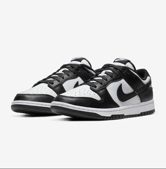 Nike panda dunk low